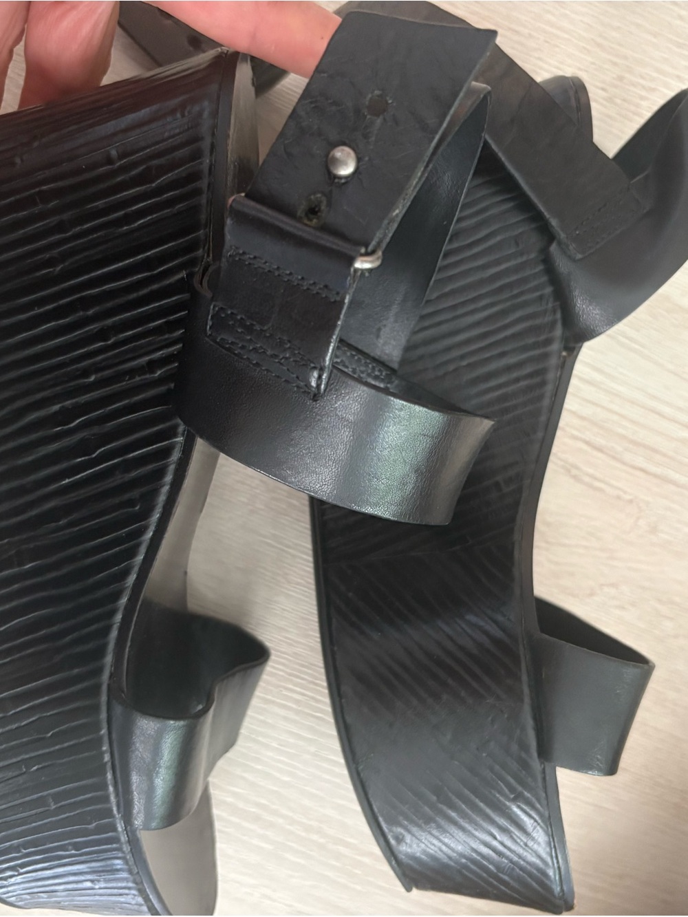 Vera Wang Lavender Label Black Platform Sandals